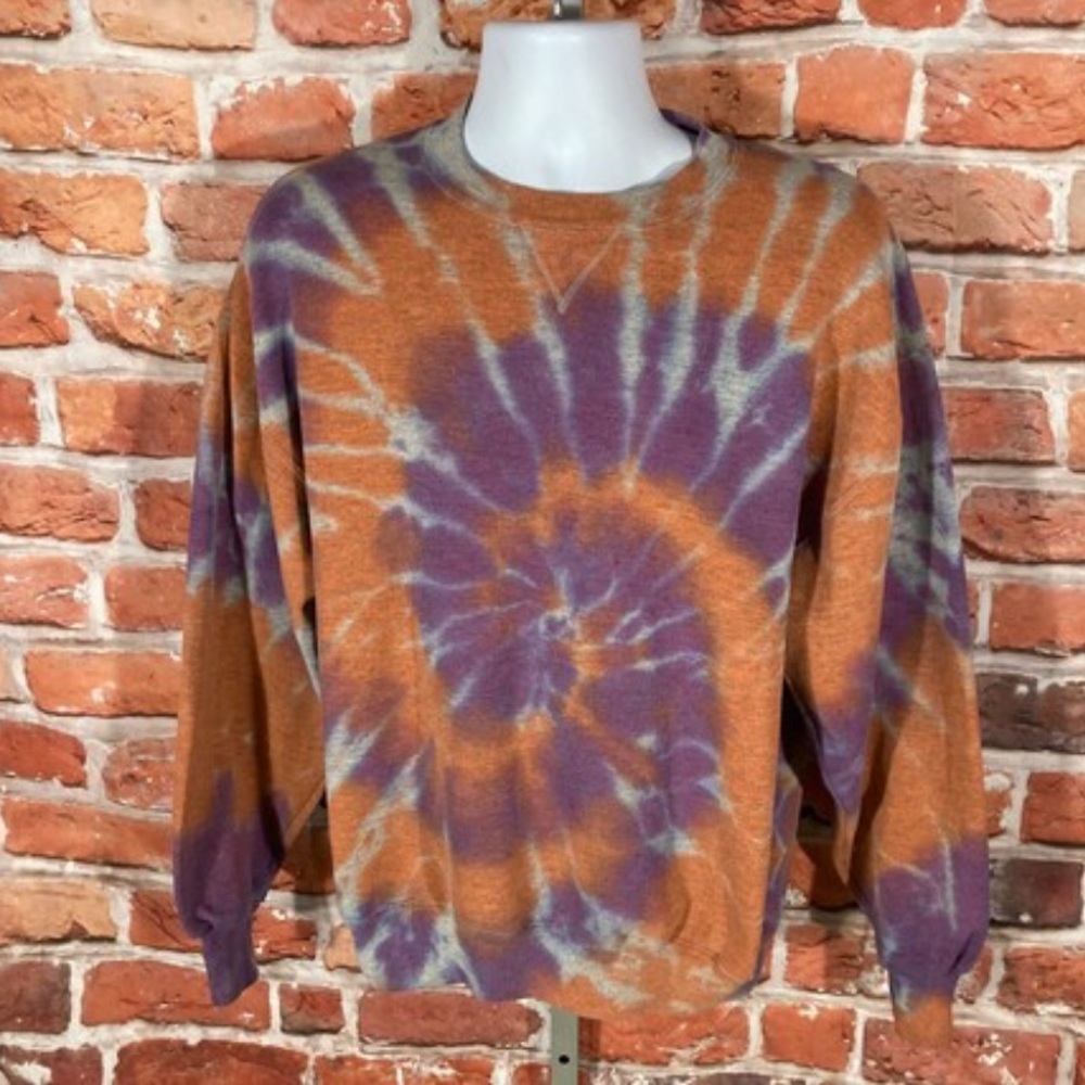 vintage tie dye reworked Russell Athletic sweatshirt L purple orange crewneck